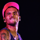 Image for article titled Chris Brown's Dumb Face Injured in Bloody Bar Brawl with Drake